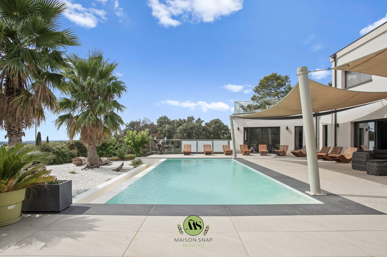 Villa contemporaine à étage, Nîmes